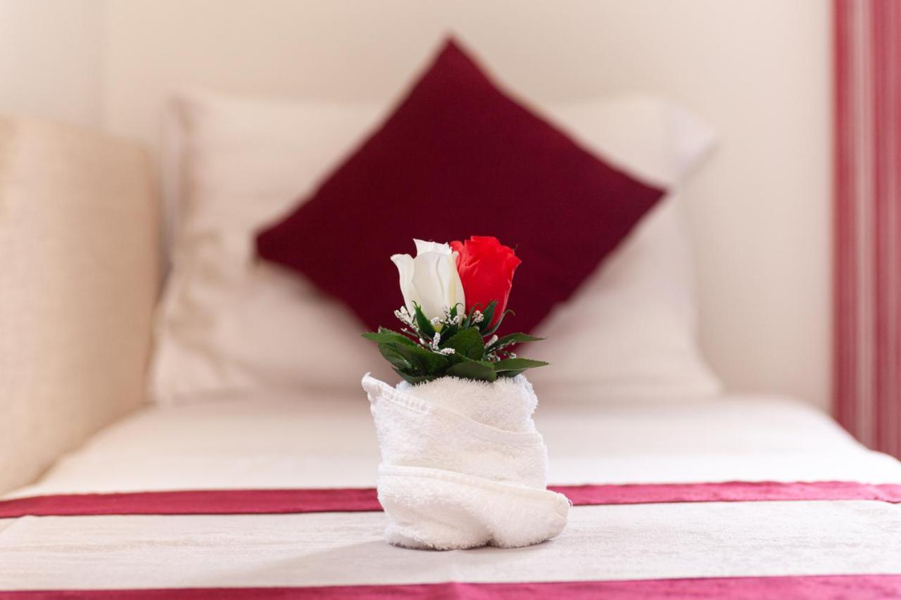 Hotel Villa Nisteri 리메나스 외부 사진