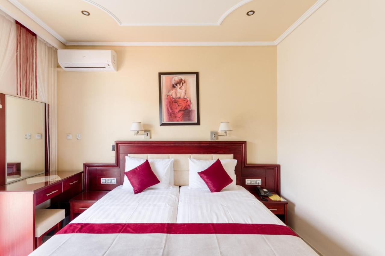 Hotel Villa Nisteri 리메나스 객실 사진