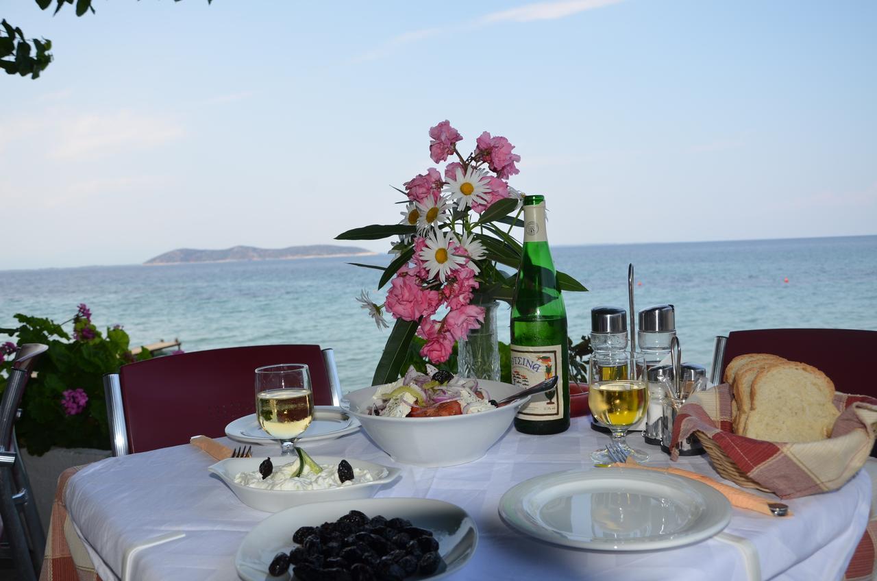 Hotel Villa Nisteri 리메나스 외부 사진