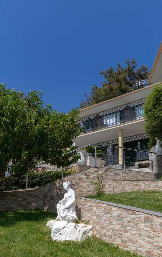 Hotel Villa Nisteri 리메나스 외부 사진
