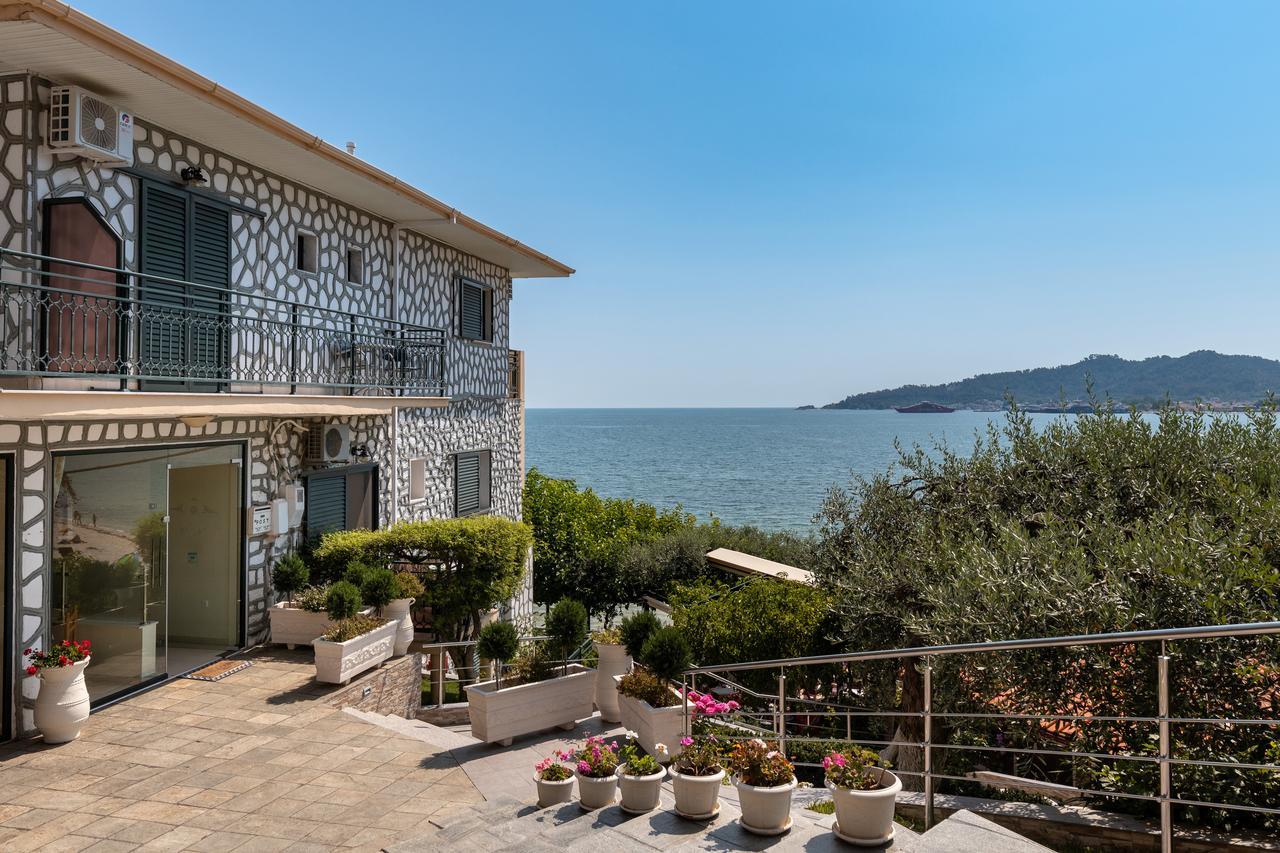 Hotel Villa Nisteri 리메나스 외부 사진